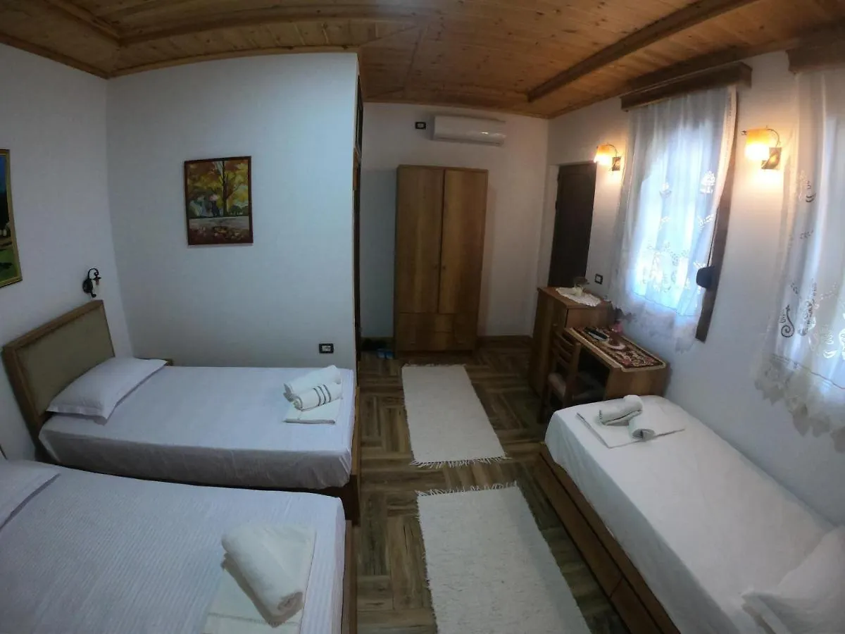 Arben Qemeri Guest House Berat Frühstückspension