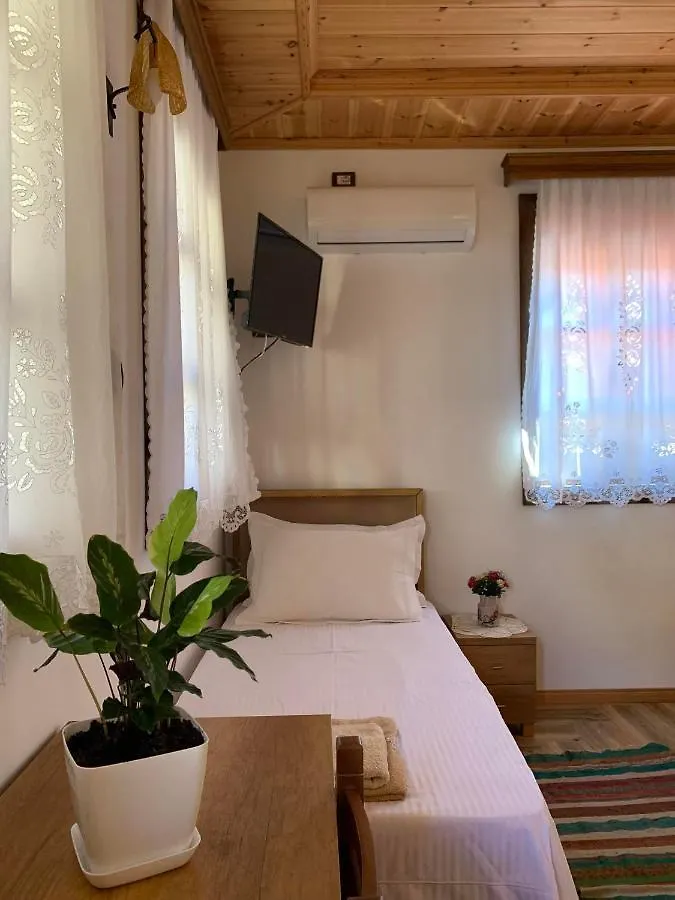 Bed & Breakfast Arben Qemeri Guest House Berat